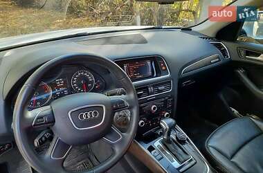 Внедорожник / Кроссовер Audi Q5 2016 в 