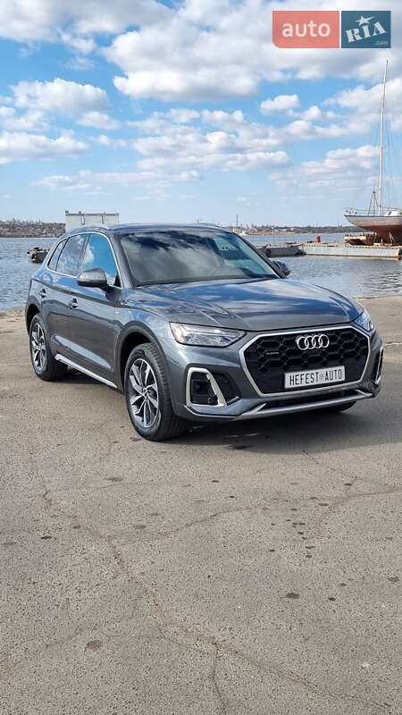 Внедорожник / Кроссовер Audi Q5 2022 в Николаеве