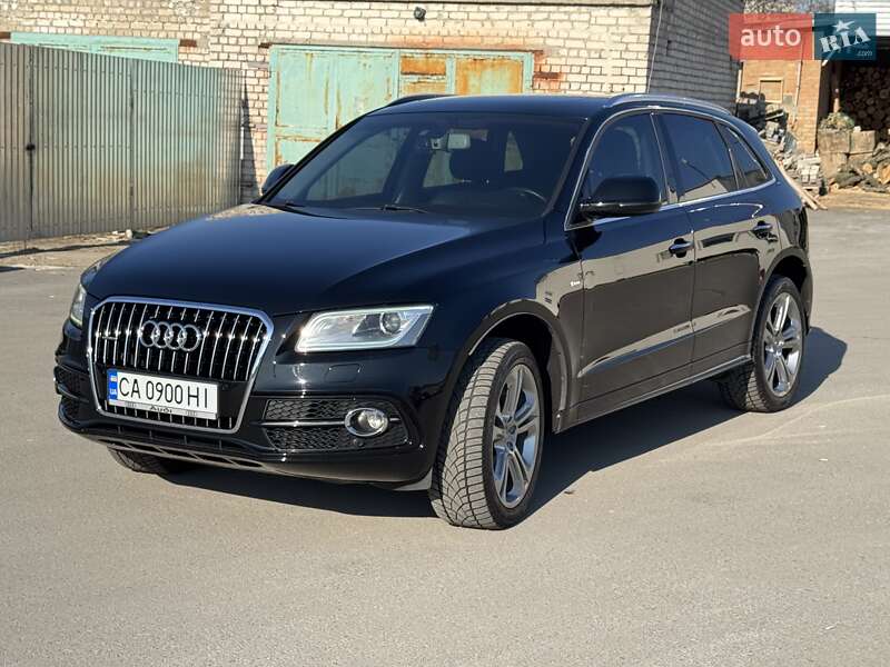 Позашляховик / Кросовер Audi Q5 2015 в 