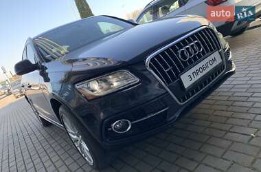 Внедорожник / Кроссовер Audi Q5 2016 в 