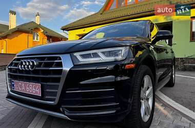 Внедорожник / Кроссовер Audi Q5 2018 в 