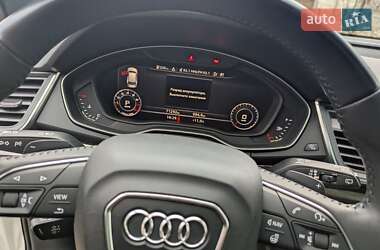 Позашляховик / Кросовер Audi Q5 2018 в 