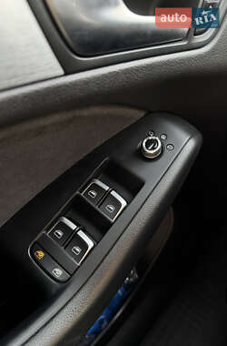Позашляховик / Кросовер Audi Q5 2012 в 