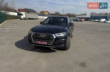 Внедорожник / Кроссовер Audi Q5 2018 в Луцке
