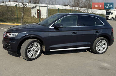 Внедорожник / Кроссовер Audi Q5 2018 в Луцке