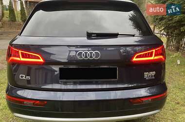Позашляховик / Кросовер Audi Q5 2018 в 