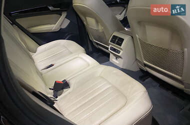 Позашляховик / Кросовер Audi Q5 2018 в 
