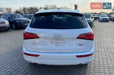 Внедорожник / Кроссовер Audi Q5 2015 в 
