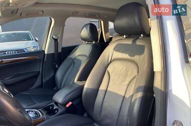 Внедорожник / Кроссовер Audi Q5 2015 в 