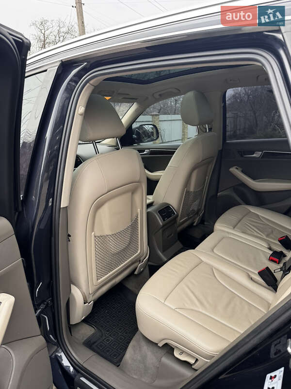 Позашляховик / Кросовер Audi Q5 2012 в Городку