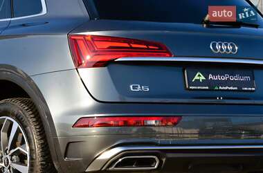 Позашляховик / Кросовер Audi Q5 2022 в 