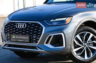 Позашляховик / Кросовер Audi Q5 2022 в 