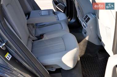 Позашляховик / Кросовер Audi Q5 2022 в 
