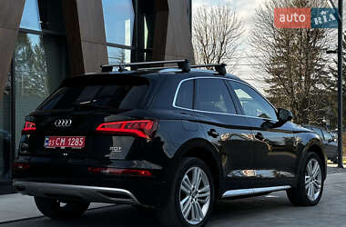 Внедорожник / Кроссовер Audi Q5 2018 в 