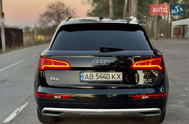 Внедорожник / Кроссовер Audi Q5 2017 в 