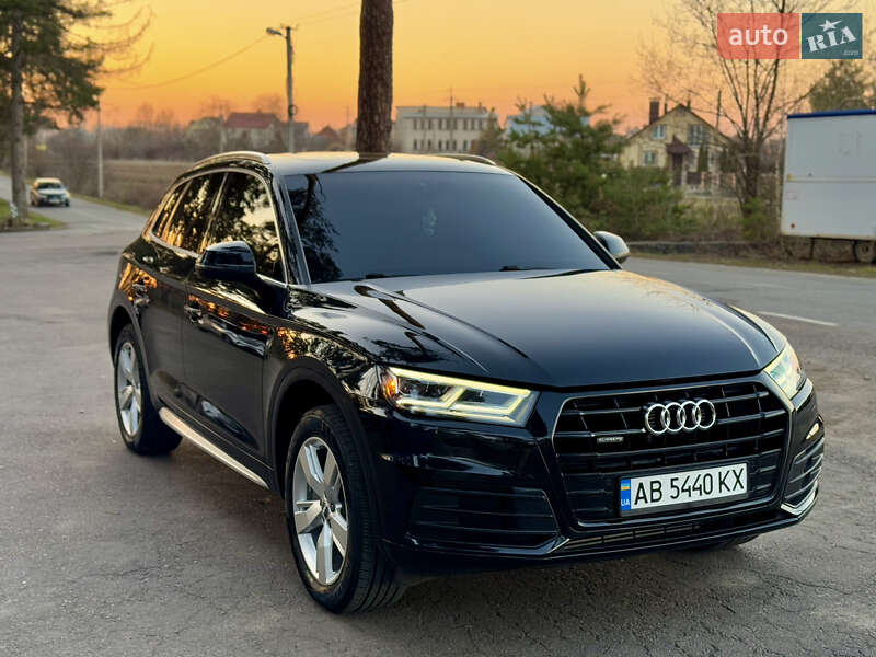 Позашляховик / Кросовер Audi Q5 2017 в Вінниці