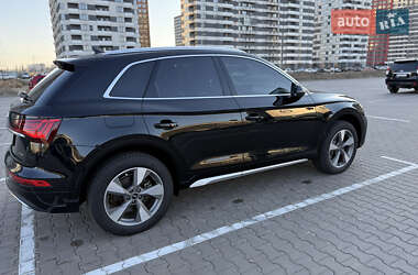 Внедорожник / Кроссовер Audi Q5 2022 в 