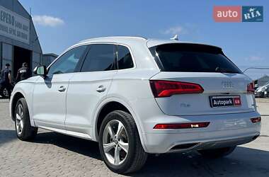 Внедорожник / Кроссовер Audi Q5 2019 в 