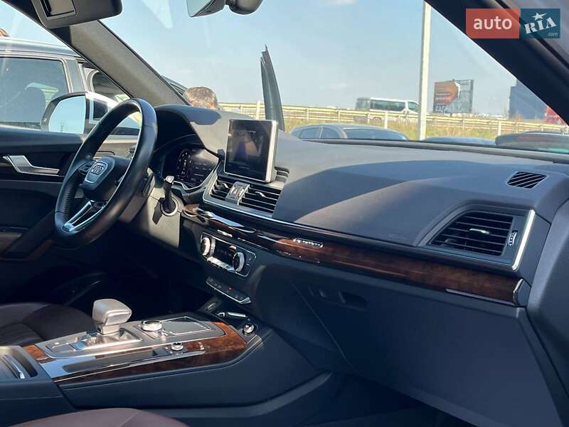 Позашляховик / Кросовер Audi Q5 2019 в Львові