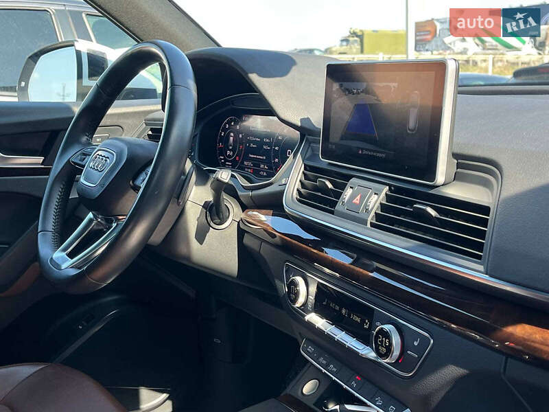 Позашляховик / Кросовер Audi Q5 2019 в Львові