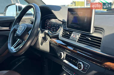 Внедорожник / Кроссовер Audi Q5 2019 в 