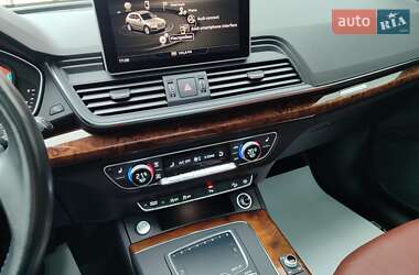 Внедорожник / Кроссовер Audi Q5 2017 в 