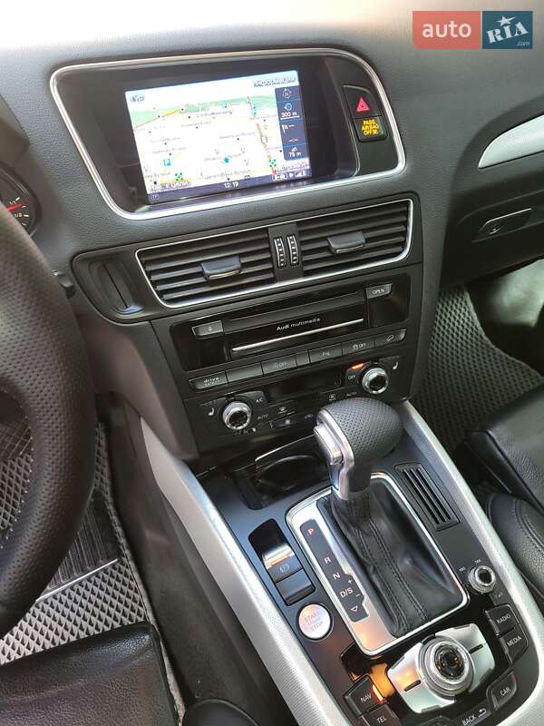 Внедорожник / Кроссовер Audi Q5 2015 в Днепре