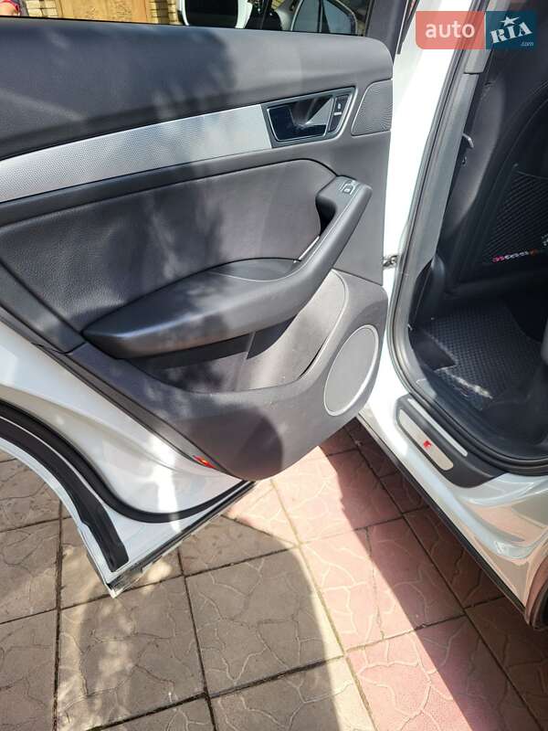 Внедорожник / Кроссовер Audi Q5 2015 в Днепре