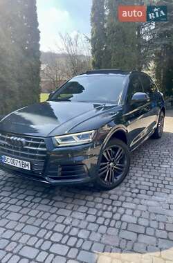 Позашляховик / Кросовер Audi Q5 2017 в Львові