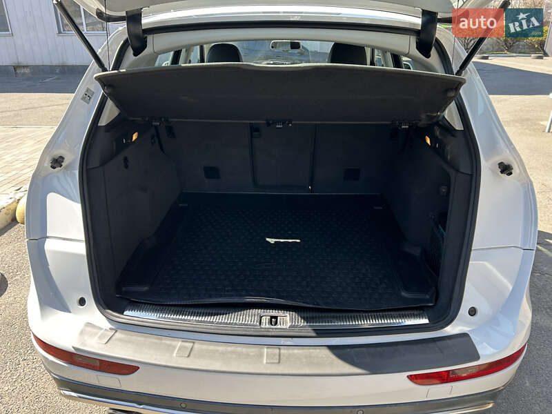 Внедорожник / Кроссовер Audi Q5 2014 в Киеве