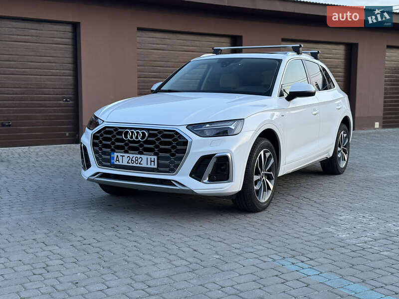 Внедорожник / Кроссовер Audi Q5 2022 в Надворной