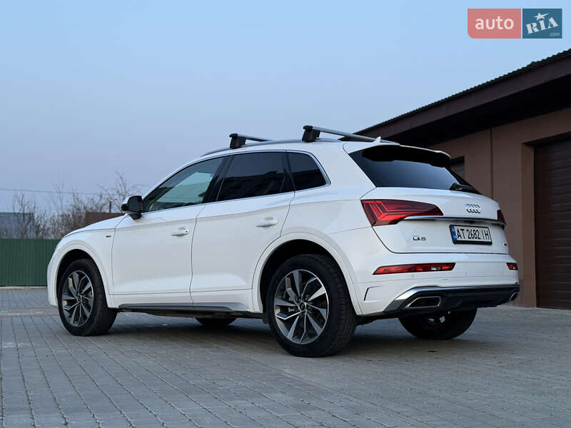 Внедорожник / Кроссовер Audi Q5 2022 в Надворной