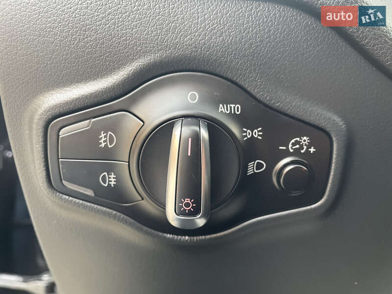 Позашляховик / Кросовер Audi Q5 2015 в Львові