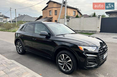 Внедорожник / Кроссовер Audi Q5 2020 в 
