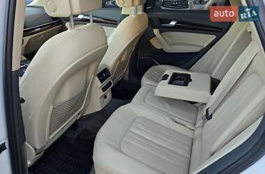 Внедорожник / Кроссовер Audi Q5 2017 в 