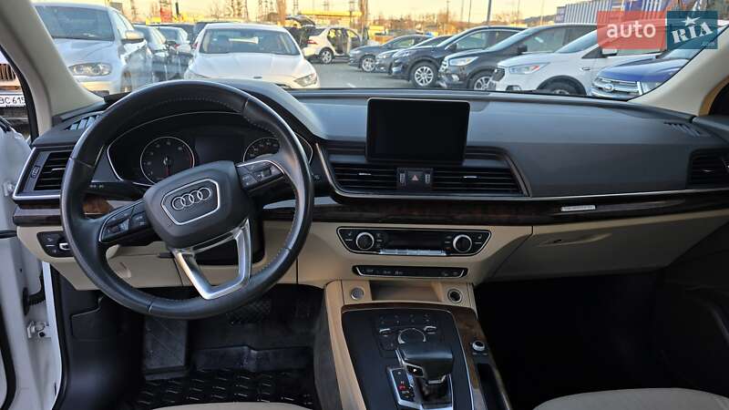 Внедорожник / Кроссовер Audi Q5 2017 в Львове