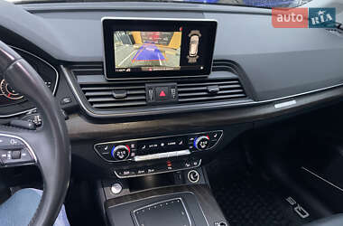 Внедорожник / Кроссовер Audi Q5 2018 в 