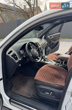 Внедорожник / Кроссовер Audi Q5 2015 в 