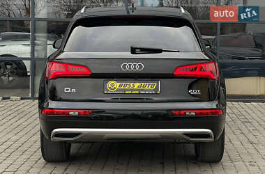 Внедорожник / Кроссовер Audi Q5 2017 в 
