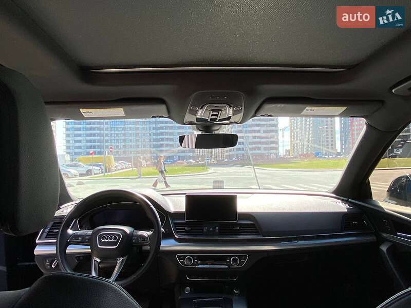 Внедорожник / Кроссовер Audi Q5 2020 в Киеве