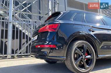 Внедорожник / Кроссовер Audi Q5 2020 в 
