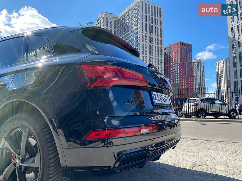 Внедорожник / Кроссовер Audi Q5 2020 в Киеве