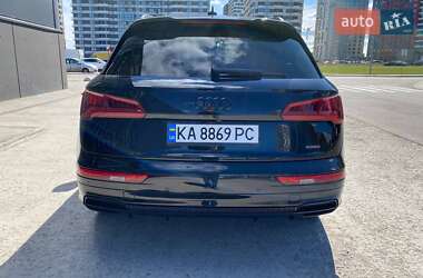 Внедорожник / Кроссовер Audi Q5 2020 в 