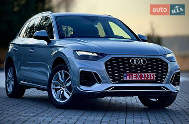 Позашляховик / Кросовер Audi Q5 2021 в 