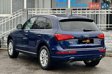 Позашляховик / Кросовер Audi Q5 2015 в 