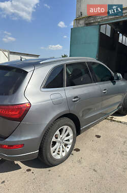 Внедорожник / Кроссовер Audi Q5 2012 в 