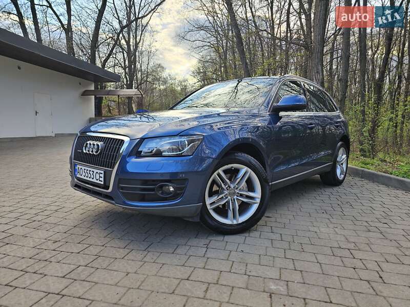 Внедорожник / Кроссовер Audi Q5 2008 в 
