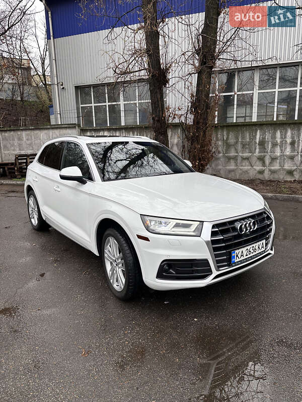 Внедорожник / Кроссовер Audi Q5 2017 в Киеве