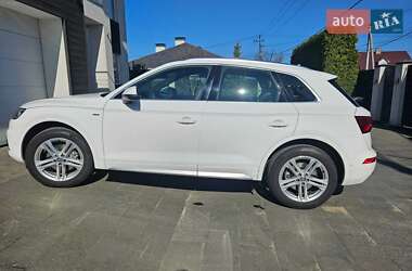 Внедорожник / Кроссовер Audi Q5 2020 в 