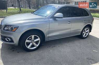 Позашляховик / Кросовер Audi Q5 2009 в 